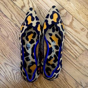 Rothys - Big Cat - The Point